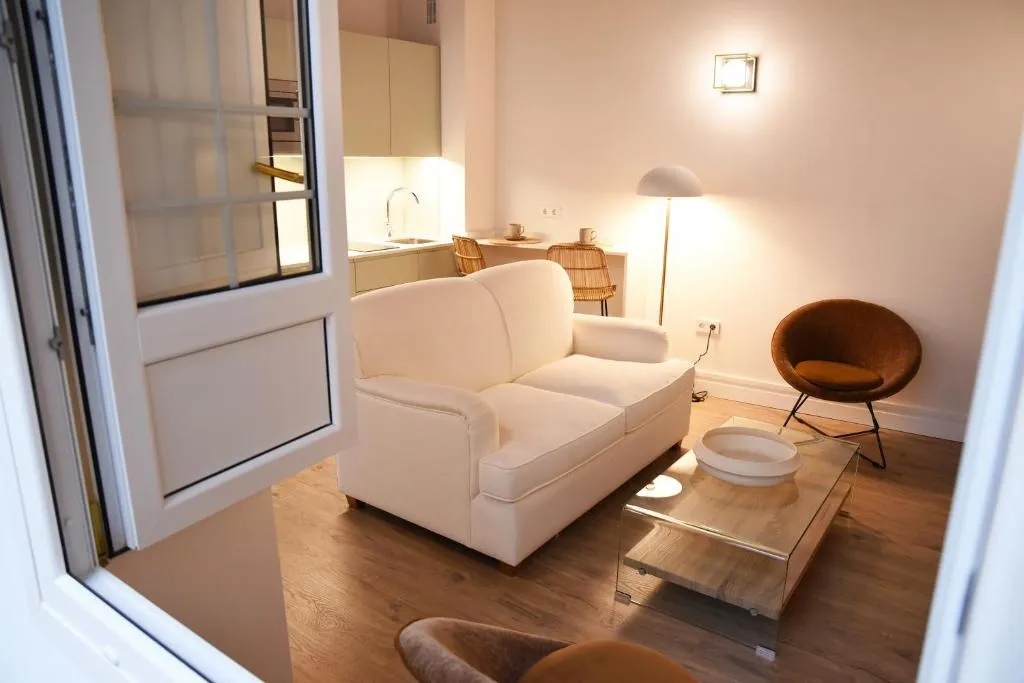 APARTMENT DELUXE Room, Honest Sevilla, Seville