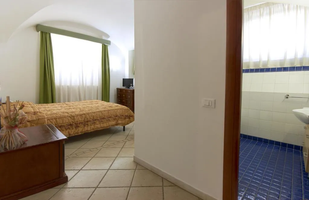 Room, Silva, Rome