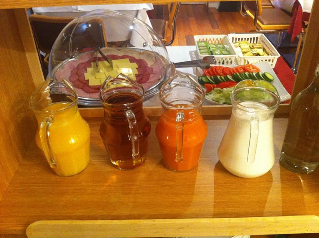 Restaurant, Leeson Bridge Guesthouse, Dublin