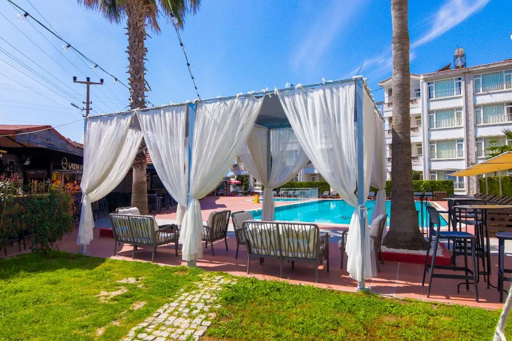Terrace, New Garden, Antalya