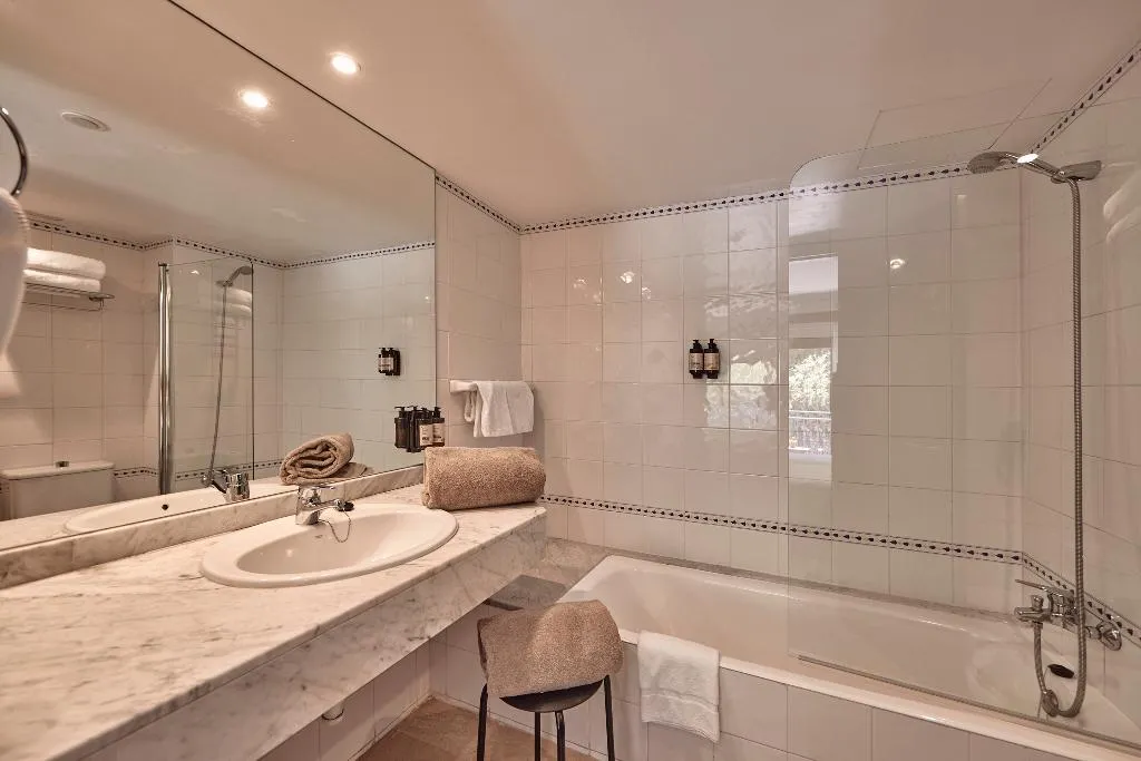 Double or Twin STANDARD Room, Hotel Maristel, Majorca