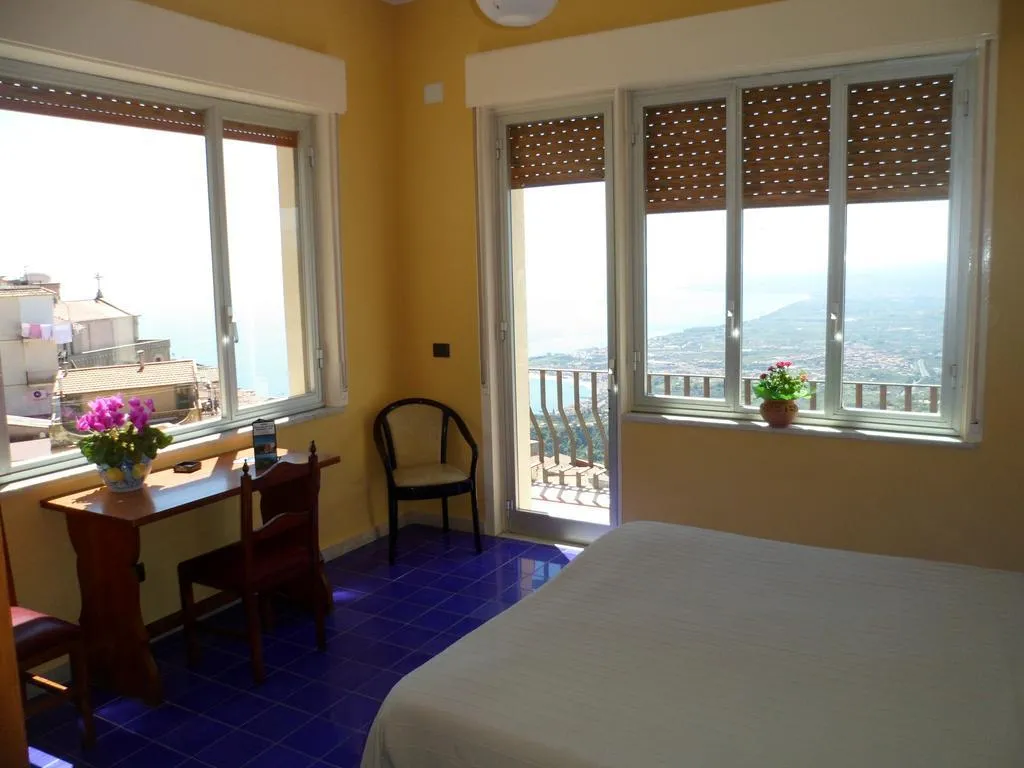 General view, Panorama di Sicilia, Taormina