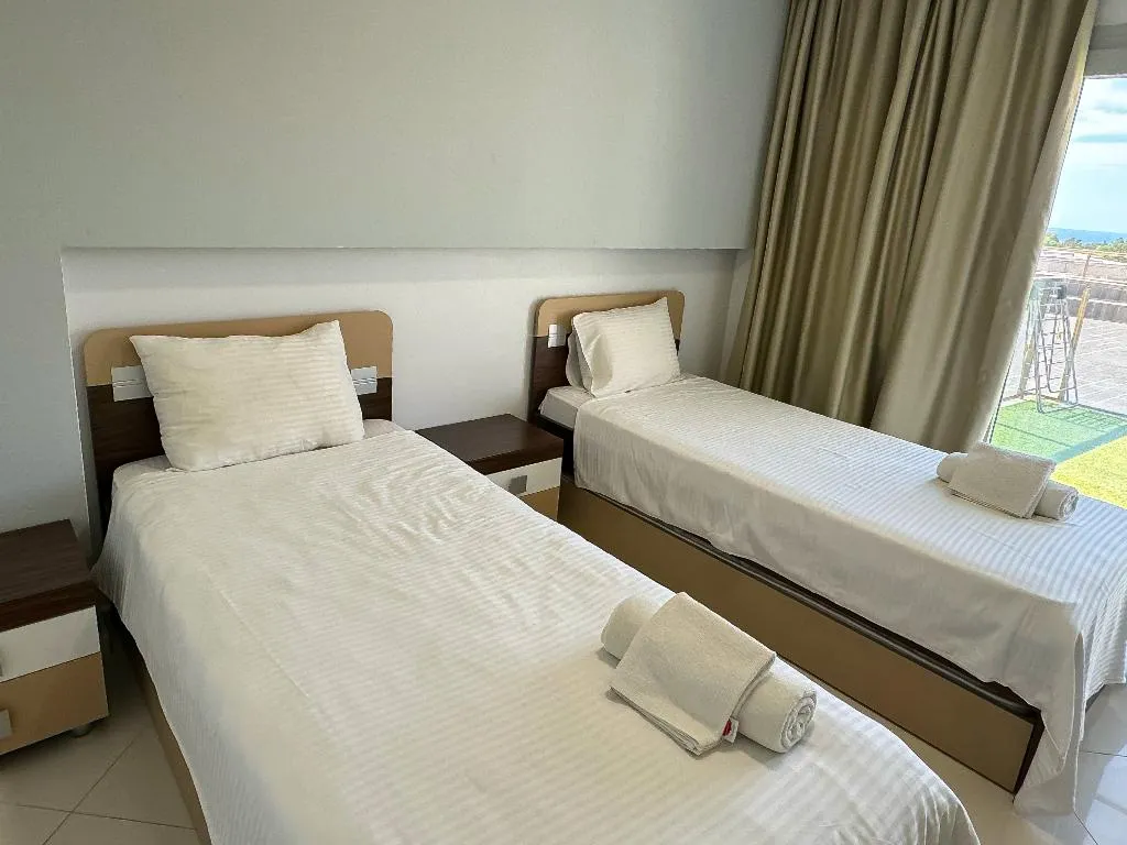 APARTMENT TWO BEDROOMS TWO BATHROOMS Room, Lavender Residence, Izmir