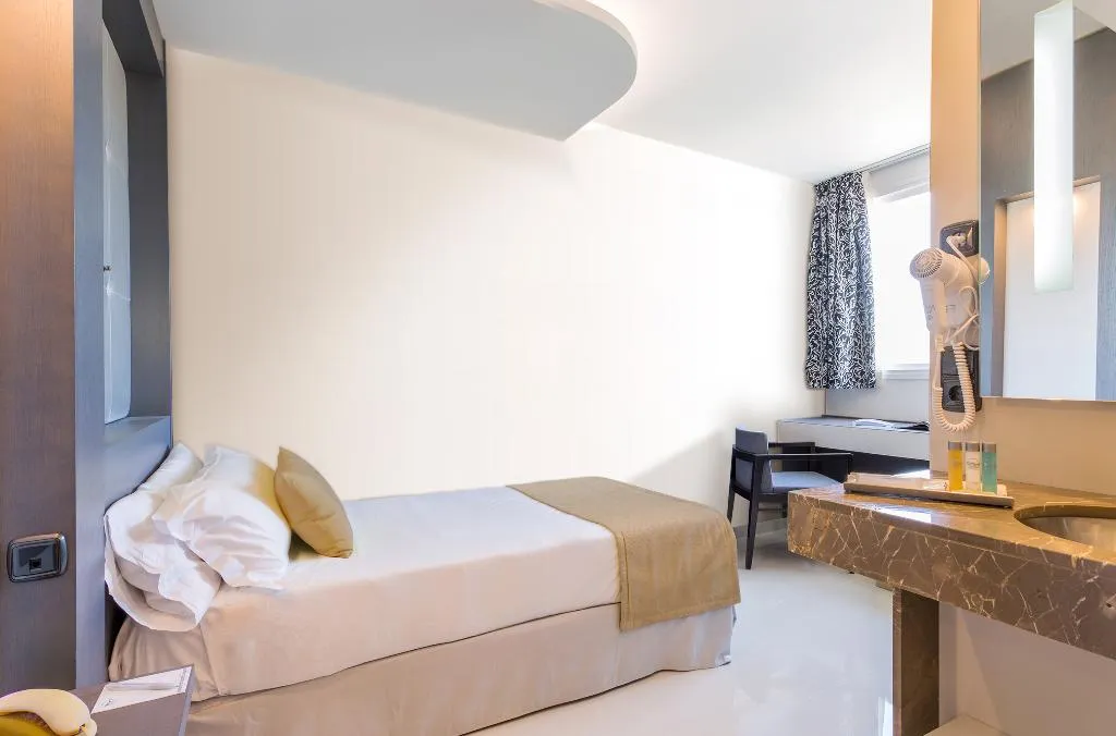 SINGLE SUPERIOR Room, The Ibiza Twiins, Ibiza