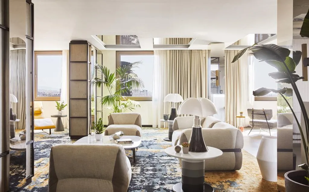 SUITE STANDARD Room, Grand Hyatt Barcelona, Barcelona