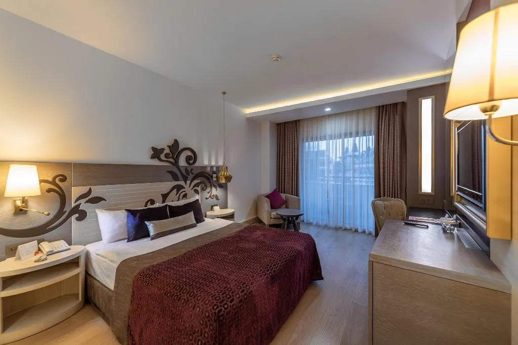 DOUBLE LAND VIEW Room, Kirman Belazur Resort & Spa, Antalya