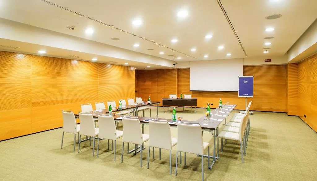 Conferences, NH Milano 2, Milan