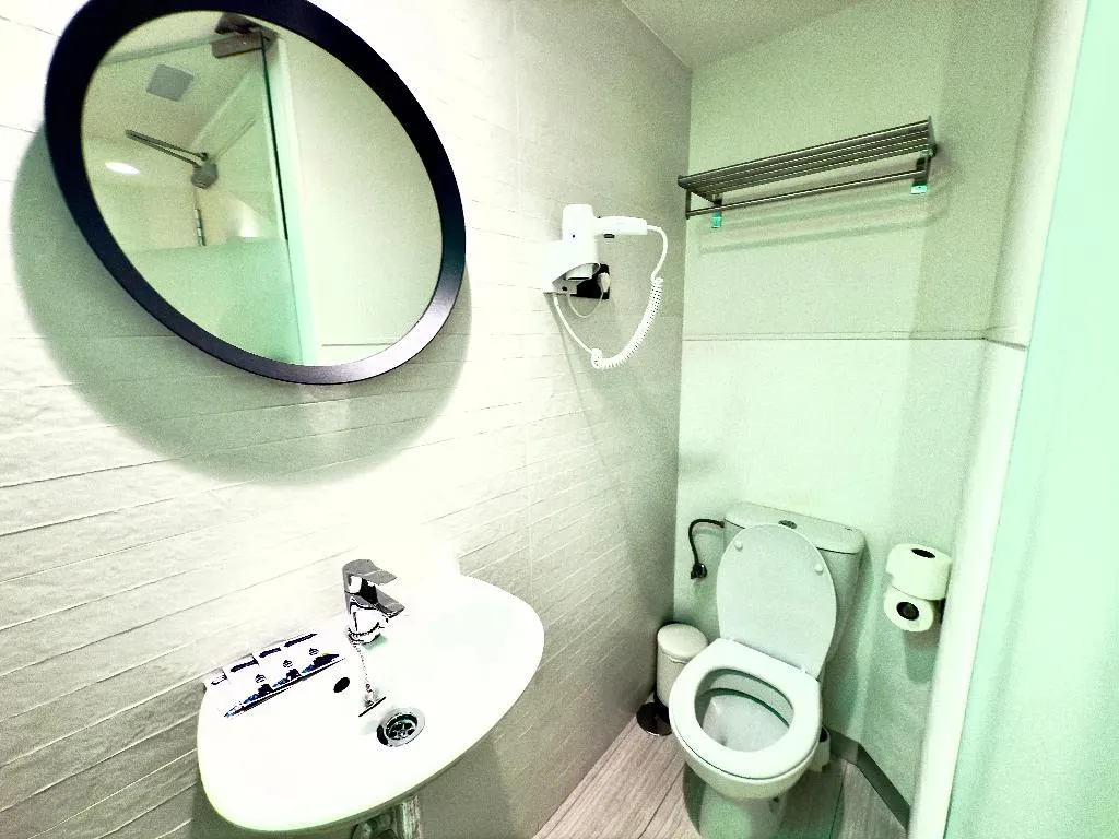 DOUBLE SUPERIOR Room, Far Home Bernabeu, Madrid
