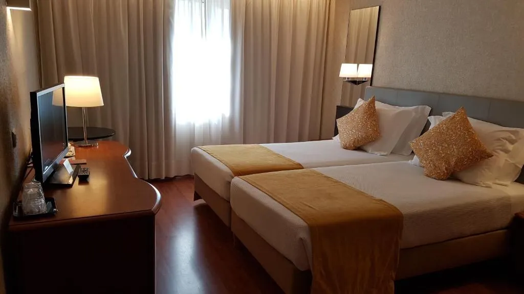 TWIN STANDARD Room, 3K Madrid, Lisbon