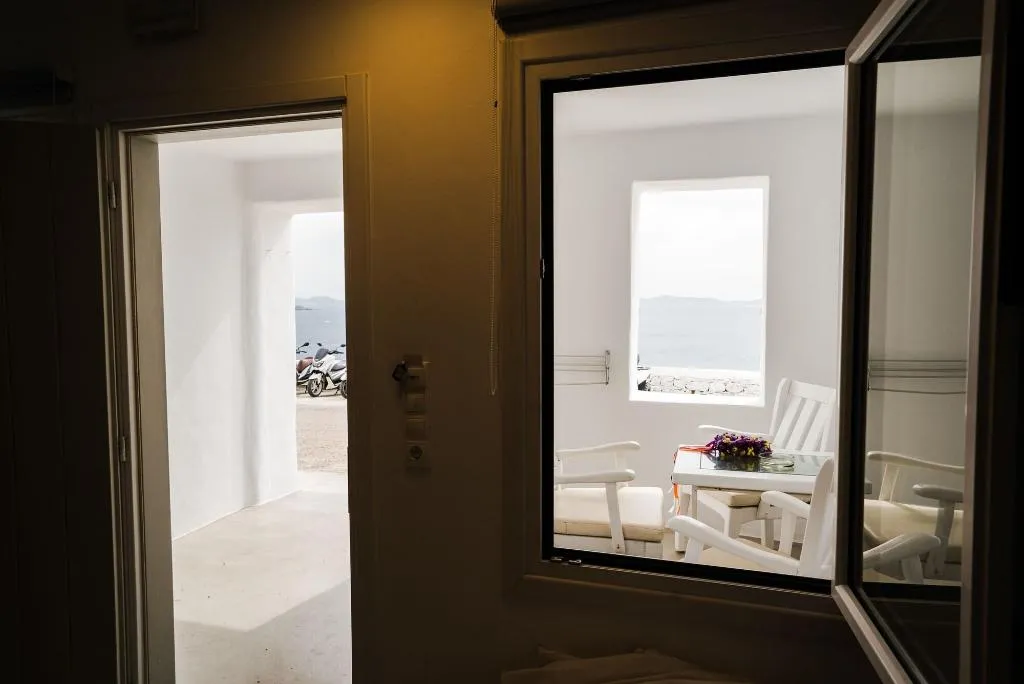 Room, Flaskos Suites, Mykonos