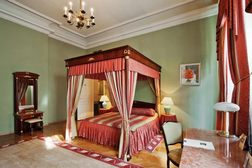SUITE GRAND DELUXE Room, Grand Hotel, Krakow