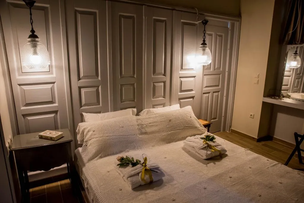 SUITE TWO BEDROOMS Room, Kyria Boutique House, Athens