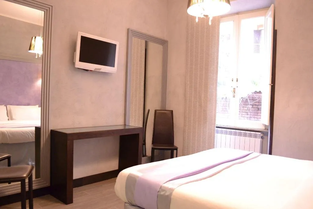 Room, Tiburtina House, Rome