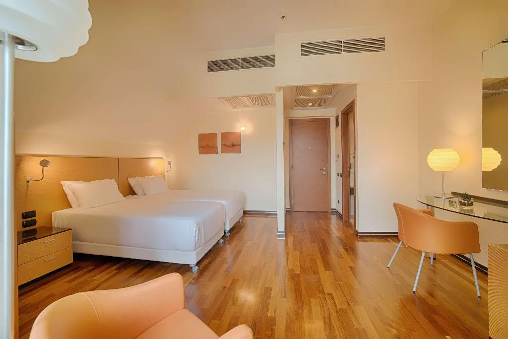 Room, NH Milano 2 Residence, Milan