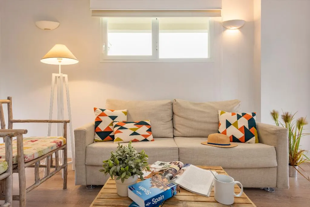 APARTMENT SUPERIOR CAPACITY 2 Room, Suites Sevilla Plaza, Seville