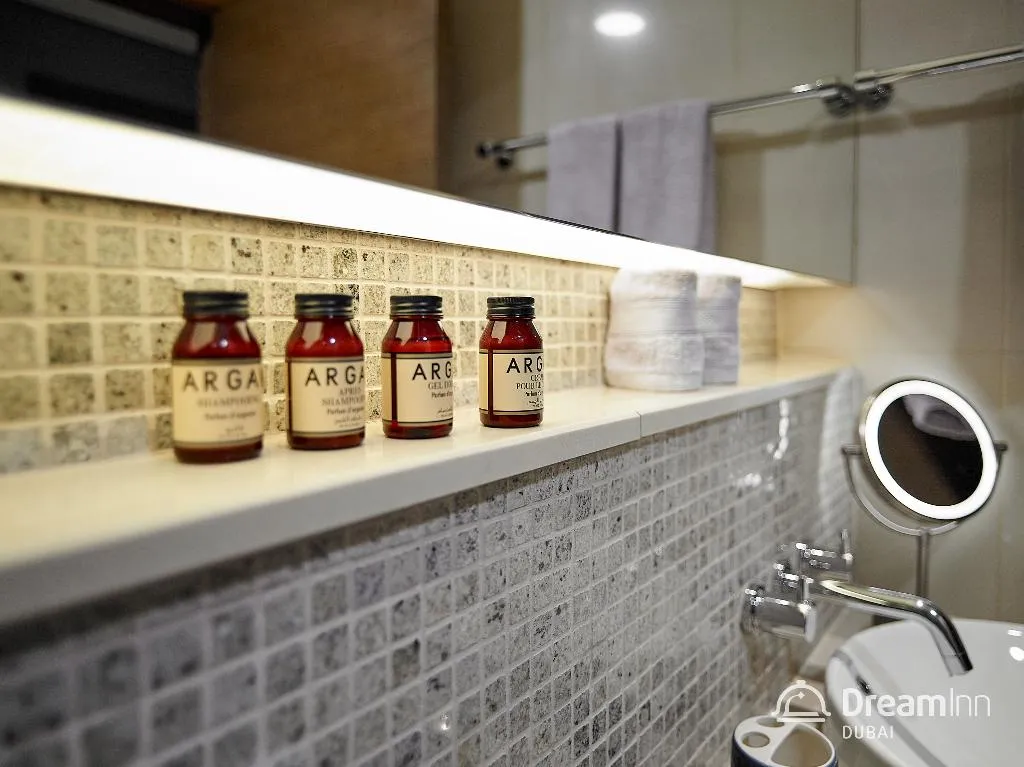 STUDIO STANDARD Room, Dream Inn Dubai - Claren Downtown, Dubai