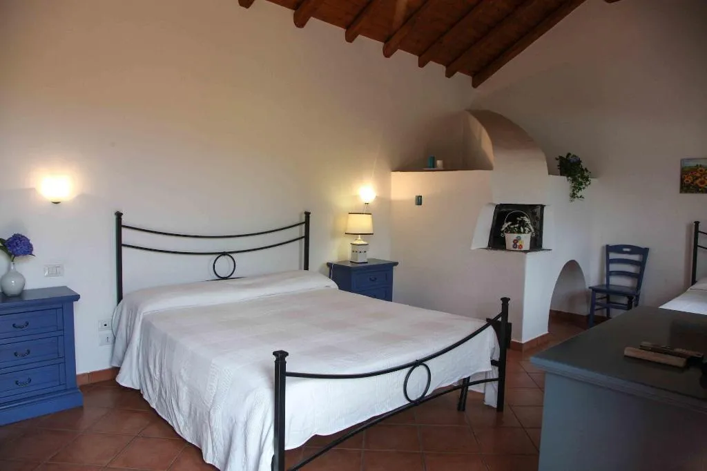 Room, Galea, Catania