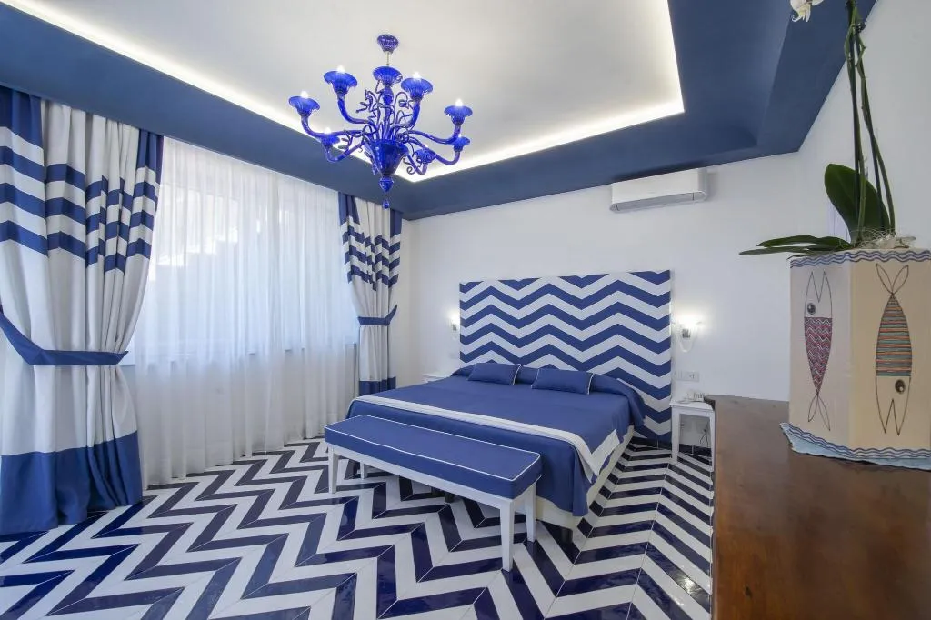 JUNIOR SUITE SEA VIEW WITH TERRACE Room, Villa Maria Pia, Naples