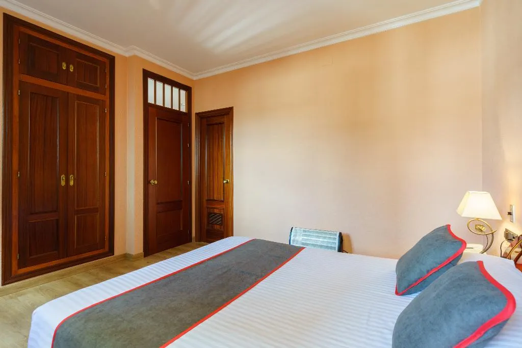 JUNIOR SUITE STANDARD Room, Los Castaños, Seville