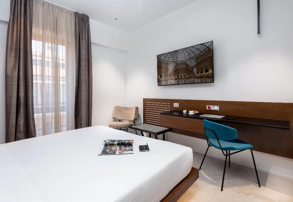 DOUBLE BUSINESS Room, The Corner Duomo Hotel, Naples