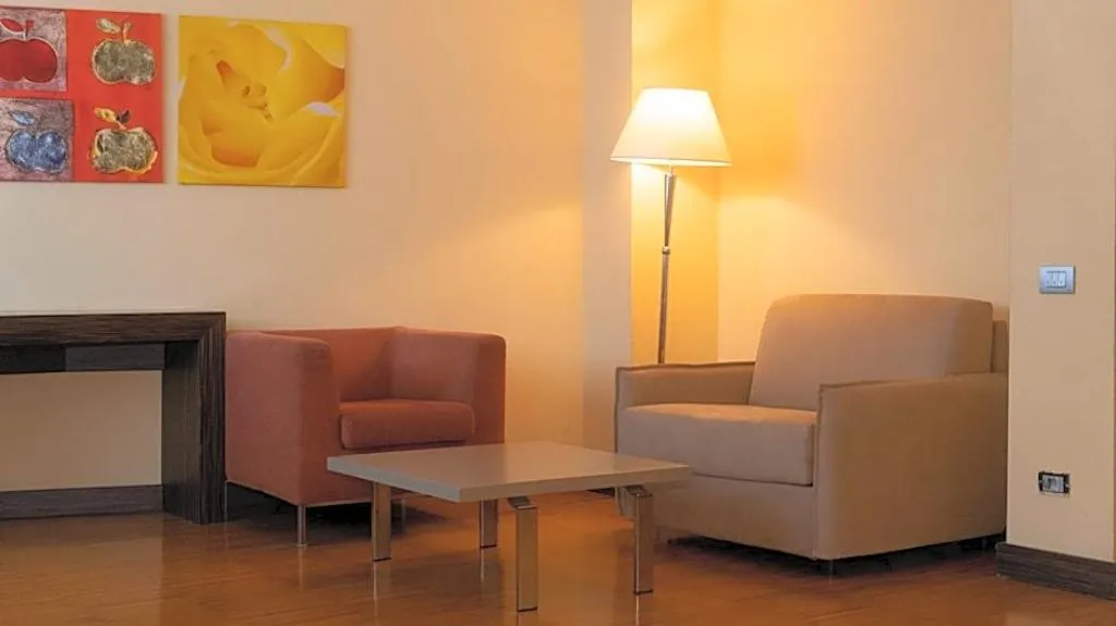 JUNIOR SUITE STANDARD Room, Cruise, Milan
