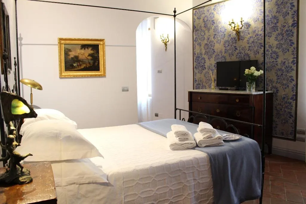 Room, B B Righi In Santa Croce, Florence