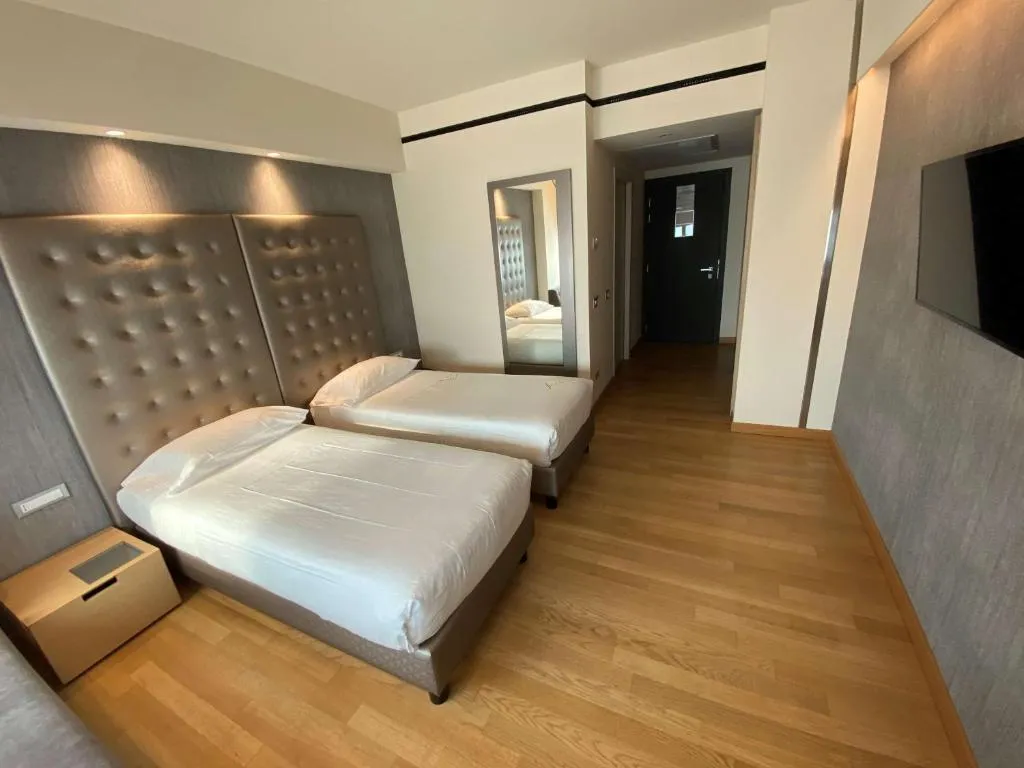DOUBLE ECONOMY Room, Devero Hotel & Spa, BW Signature Collection, Milan