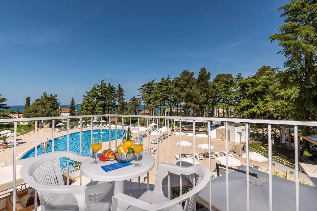 TWIN SUPERIOR WITH BALCONY Room, Valamar Pinia Hotel, Istria