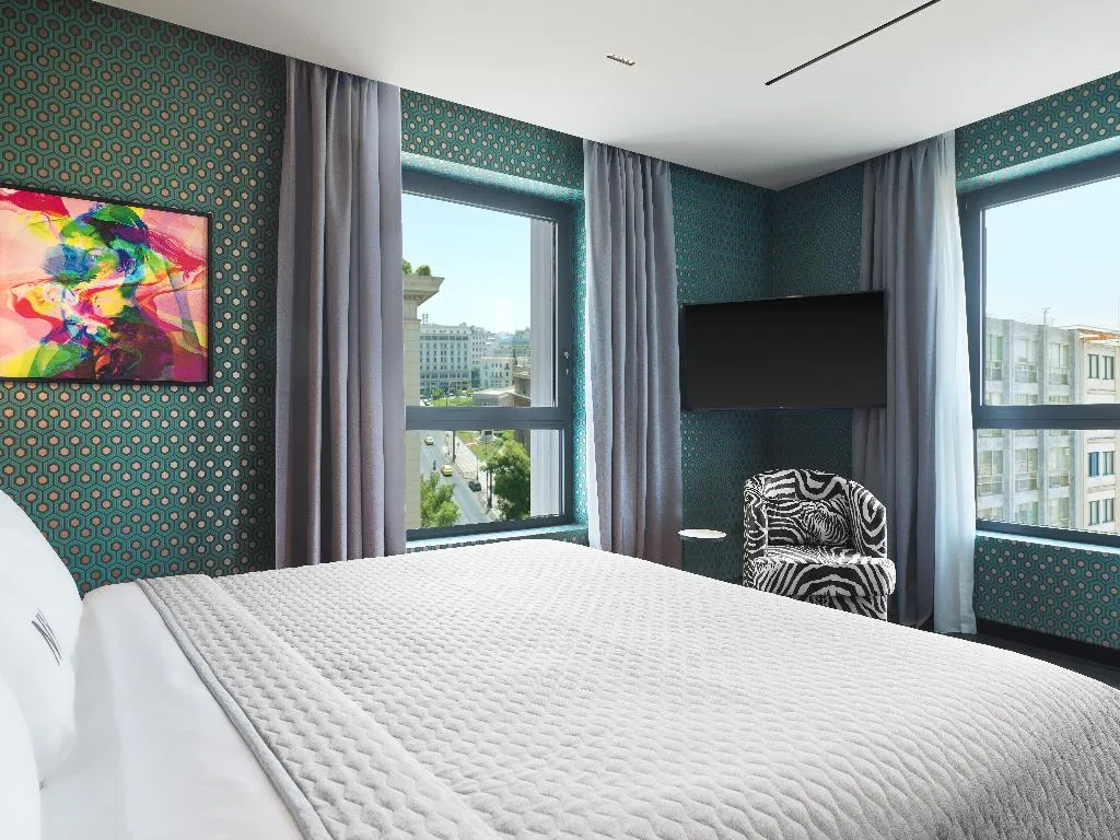 SUITE EXECUTIVE Room, NYX Esperia Palace Athens by Leonardo Hotels, Athens