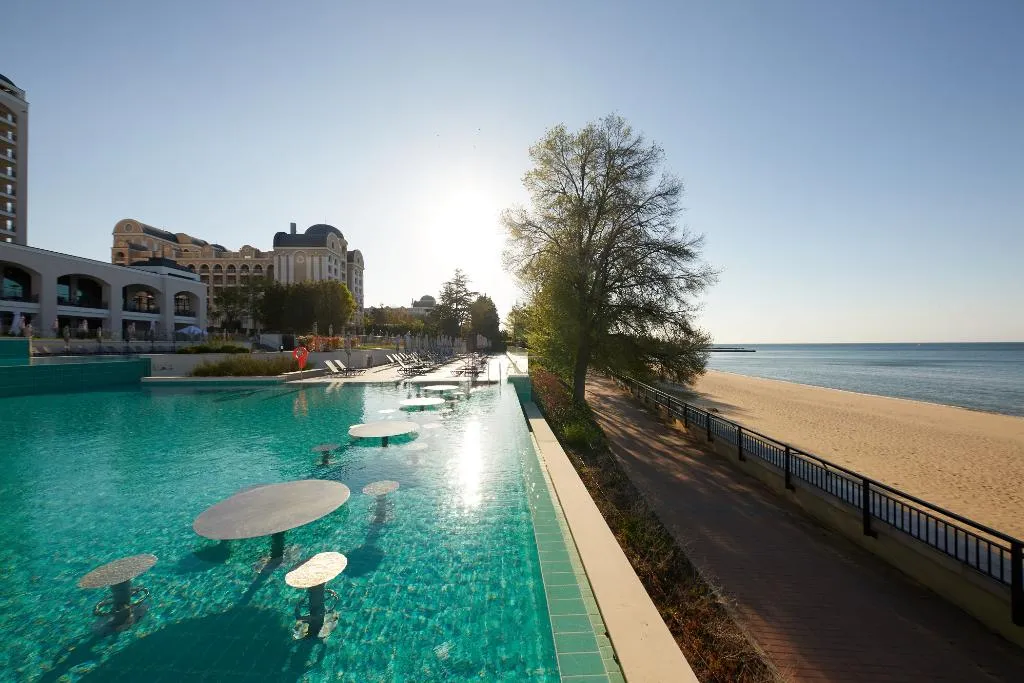 Bar, Secrets Sunny Beach Resort & Spa, Bourgas