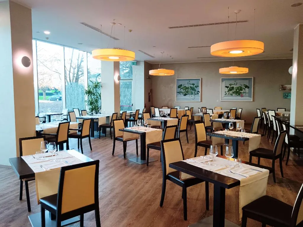 Restaurant, Best Western Plus The Hub Hotel, Milan