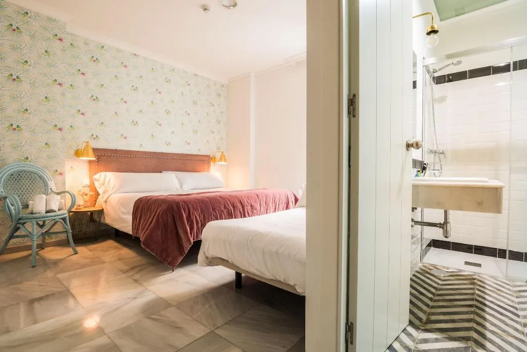 Room, Jardin de La Alameda, Seville