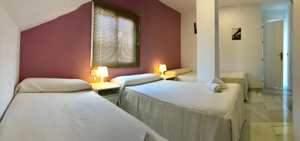 APARTMENT CAPACITY 8 THREE BEDROOMS Room, Las Rosas de Capistrano, Costa Del Sol