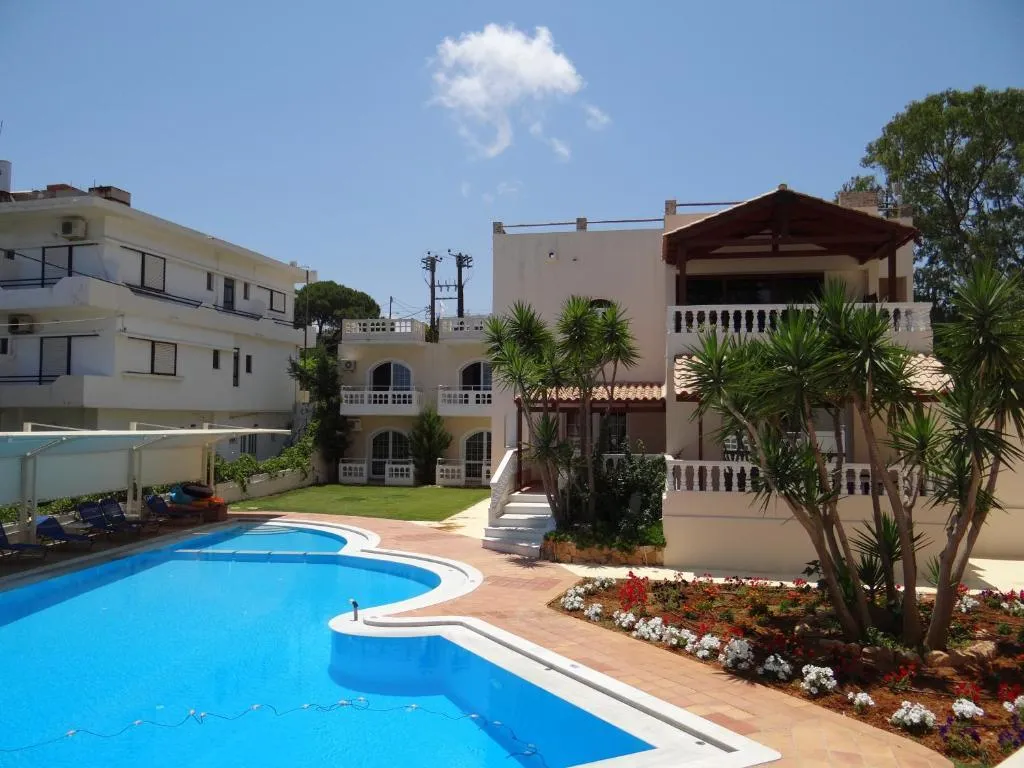 Pool, Perla Beach, Crete