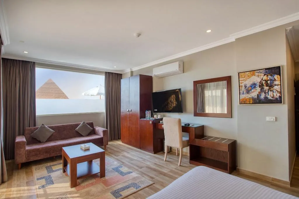 Room, Mamluk Pyramids Hotel, Cairo