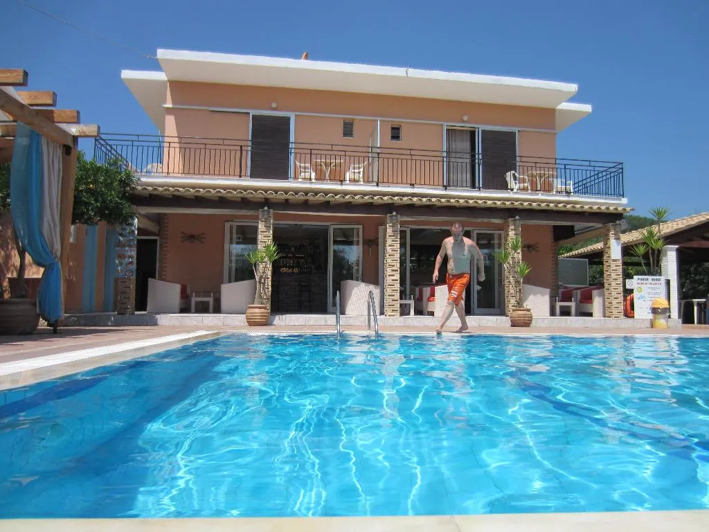 Pool, Makis Apartments, Corfu