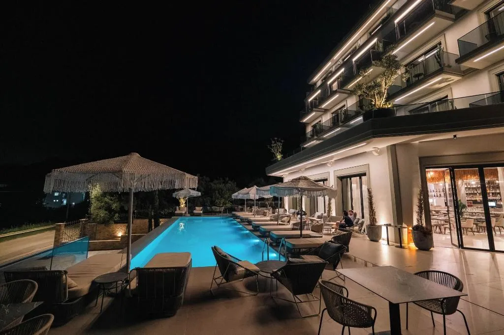 Sports and Entertainment, Mazarine Hotel, Kavaje