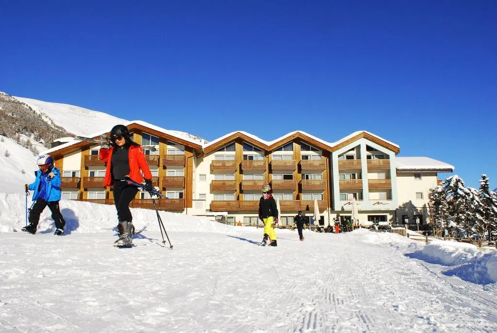 Sports and Entertainment, Lac Salin Spa & Mountain Resort, Milan