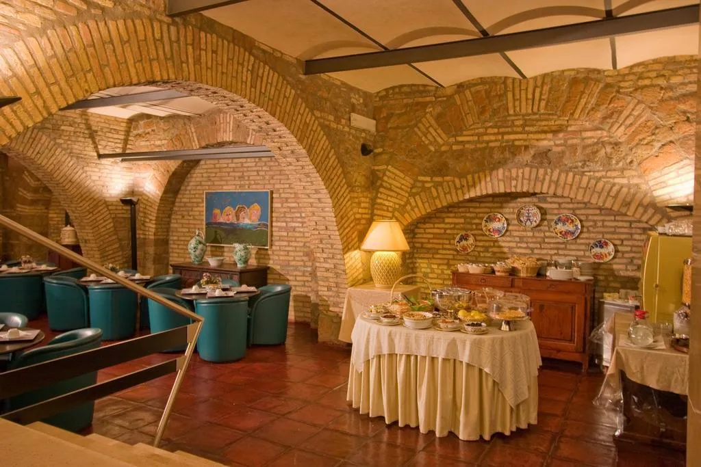 Restaurant, Laurentia, Rome