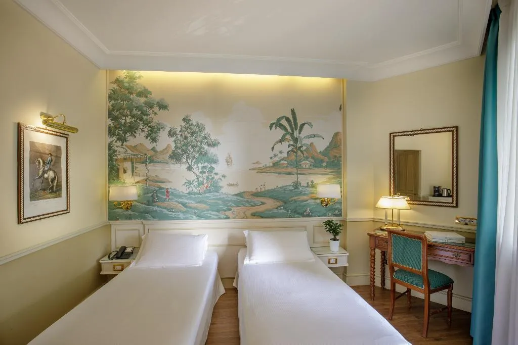 TWIN SUPERIOR Room, Donna Laura Palace, Rome