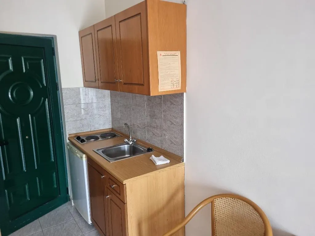 STUDIO CAPACITY 3 Room, Panorama Studios, Rhodes