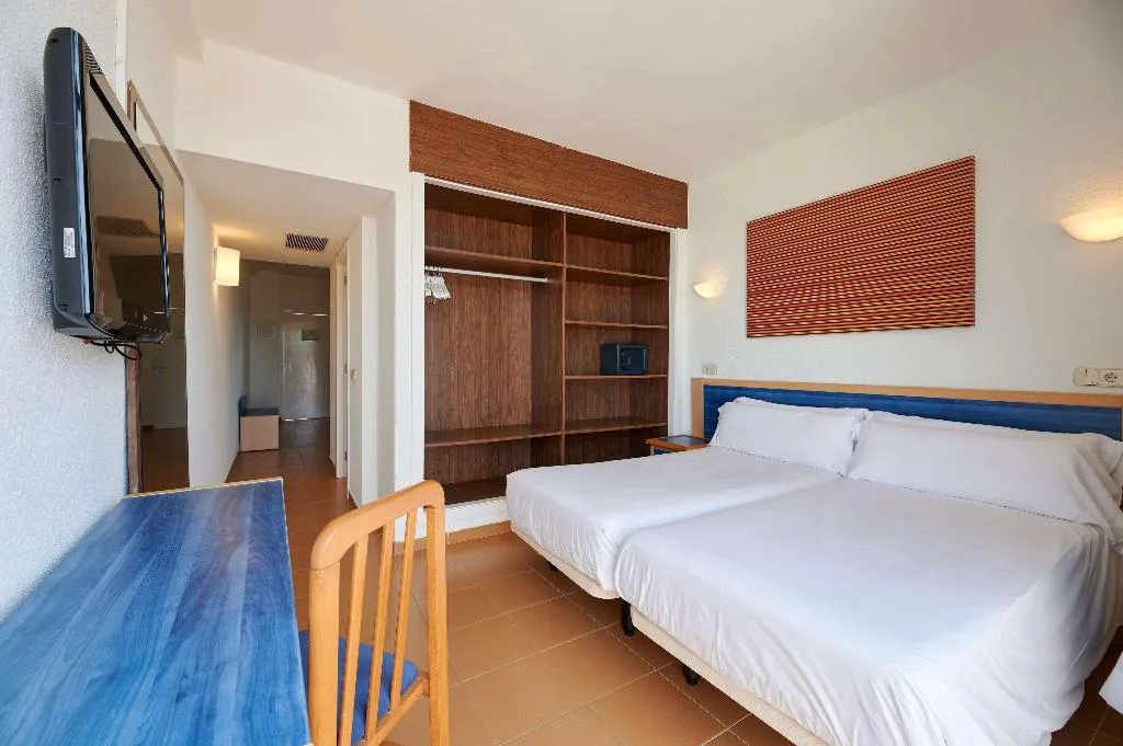 Room, AluaSun Cala Antena, Majorca