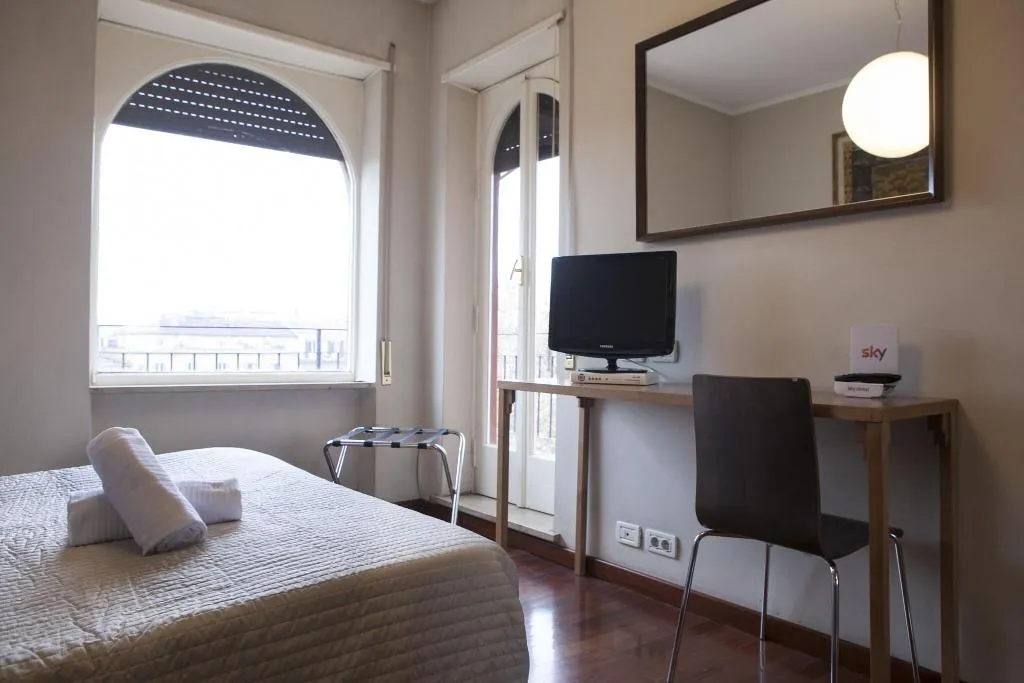 DOUBLE QUEEN SIZE BED Room, Hotel Terminal, Rome