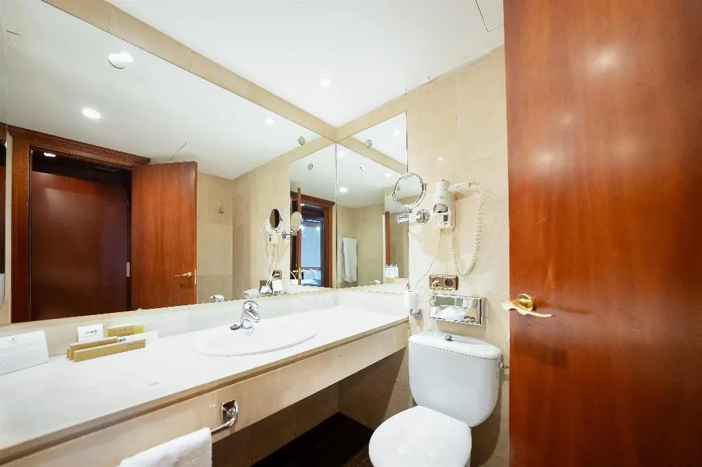 TWIN STANDARD Room, Best Western Premier CMC Girona, Costa Brava