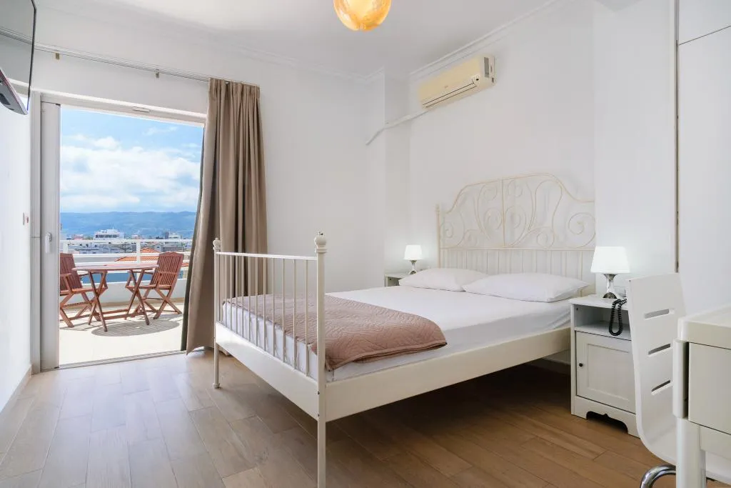 QUADRUPLE SUPERIOR Room, Archontiki, Crete