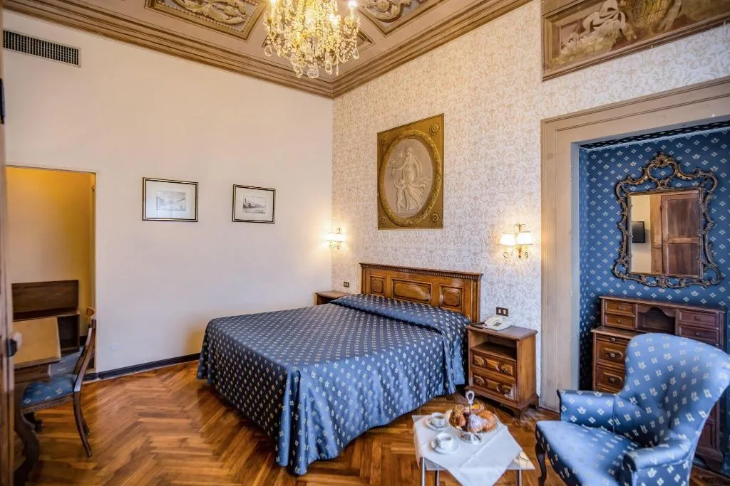 DOUBLE SUPERIOR Room, Martelli, Florence