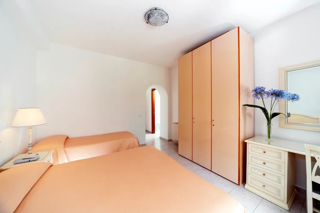 TRIPLE STANDARD Room, Parco delle Agavi, Naples