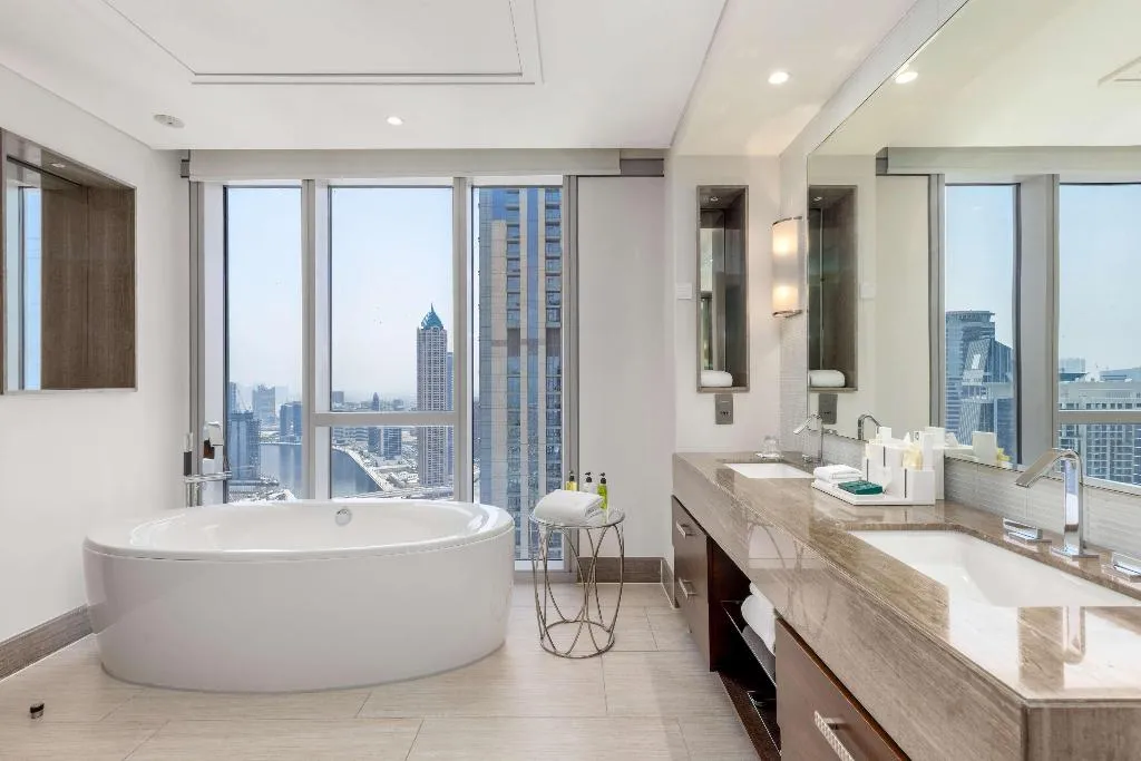 SUITE EXECUTIVE Room, Hilton Dubai Al Habtoor City, Dubai