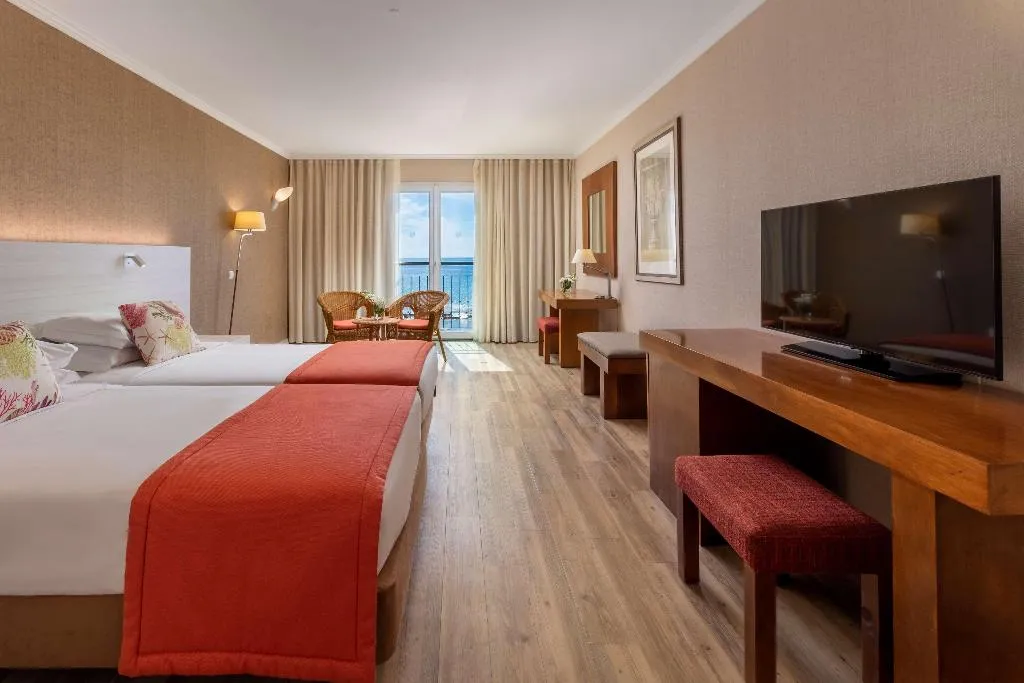 Room, Enotel Sunset Bay, Madeira