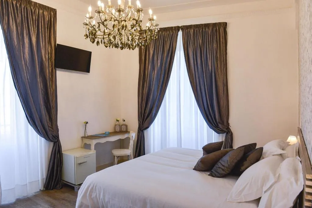 General view, Adelina Guesthouse, Naples